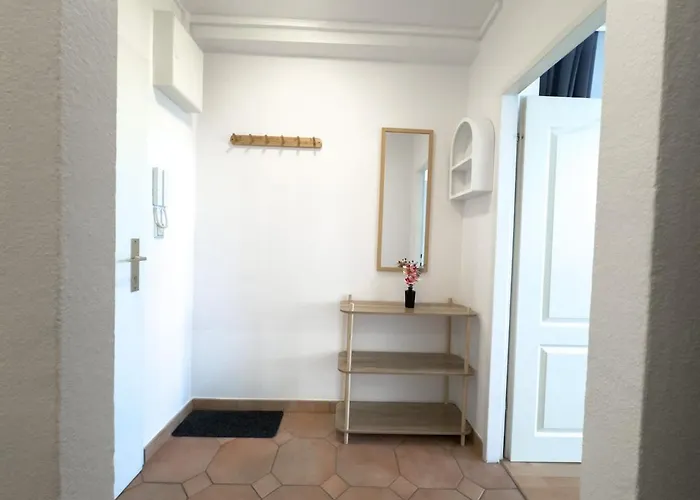 Apartment Bright Sunny Studio, Ac, 15min To The Center, Smart Tv *